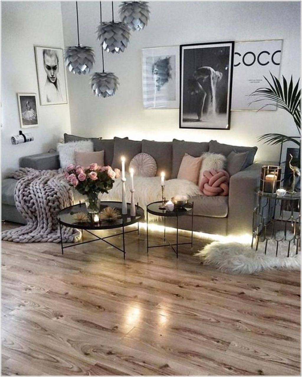 50 Stunning Romantic Living Room Decor - SWEETYHOMEE