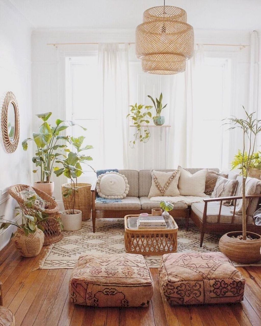 Perfectly Bohemian Living Room Design Ideas 45 - SWEETYHOMEE