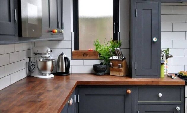Black Kitchen Design Ideas With White Color Accent 49