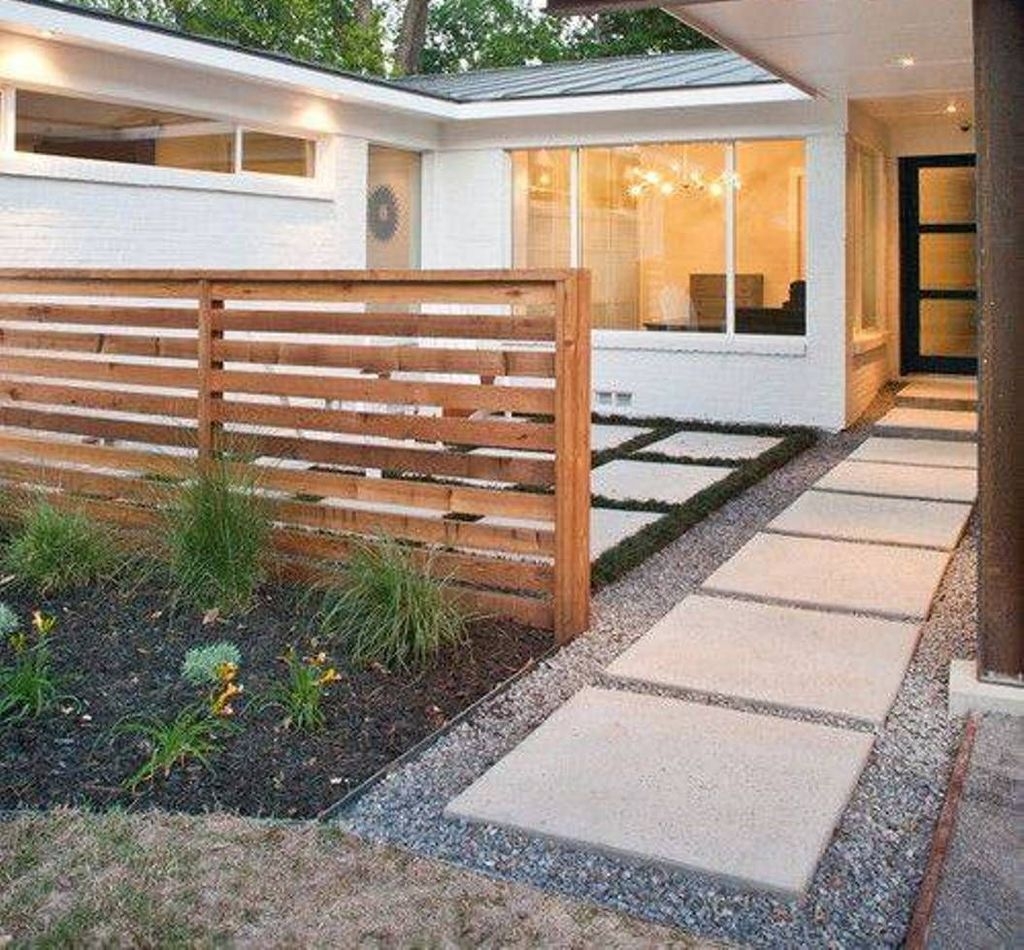 50 Front Yard Fence Ideas That You Need To Try - SWEETYHOMEE