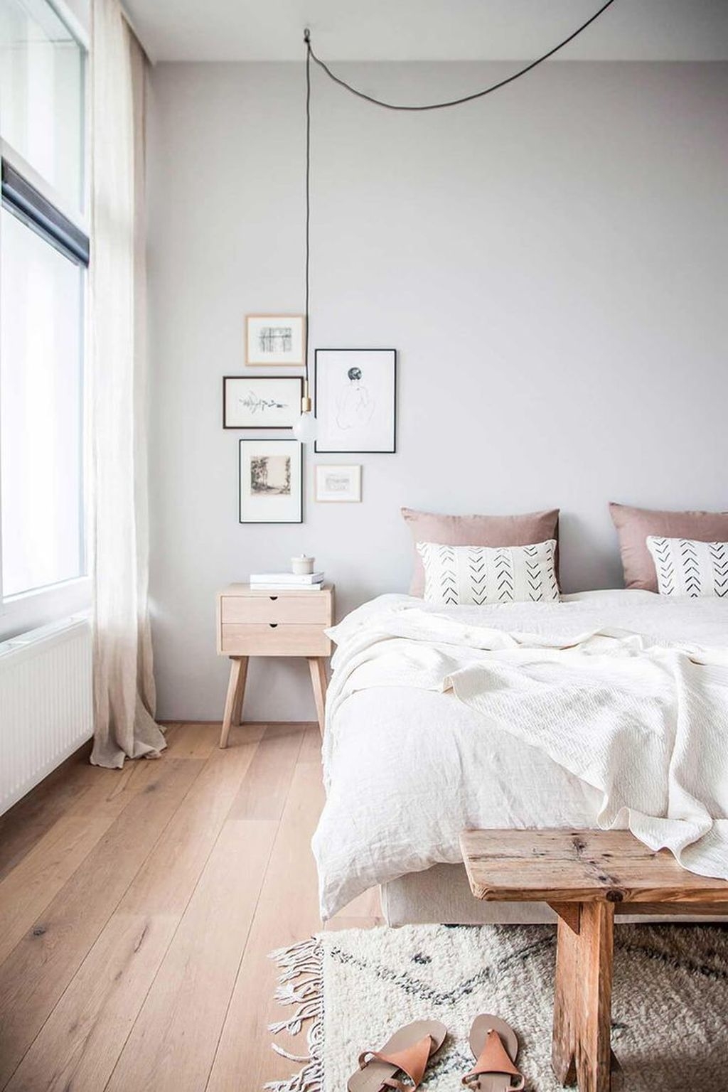 Minimalist Scandinavian Bedroom Decor Ideas 47 - SWEETYHOMEE