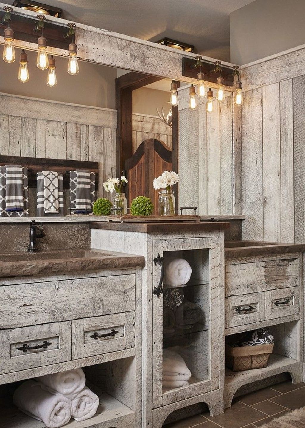 50 Perfect Rustic Farmhouse Bathroom Design Ideas SWEETYHOMEE