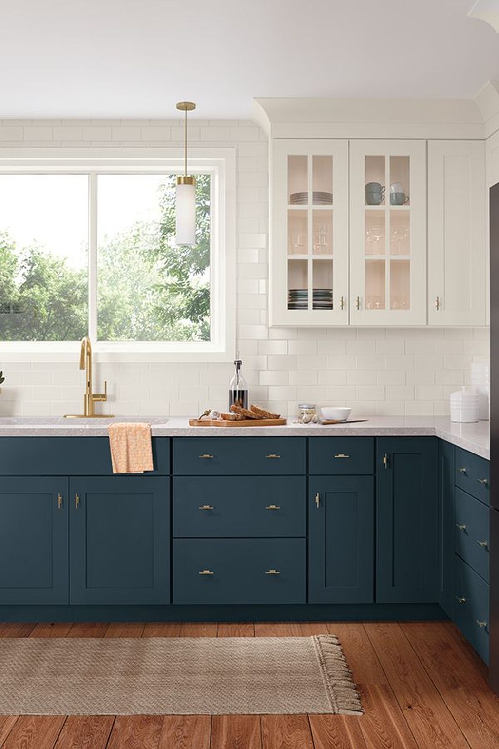 39 Nice Dark Blue Kitchen Cabinets With Luxurious Accent - SWEETYHOMEE