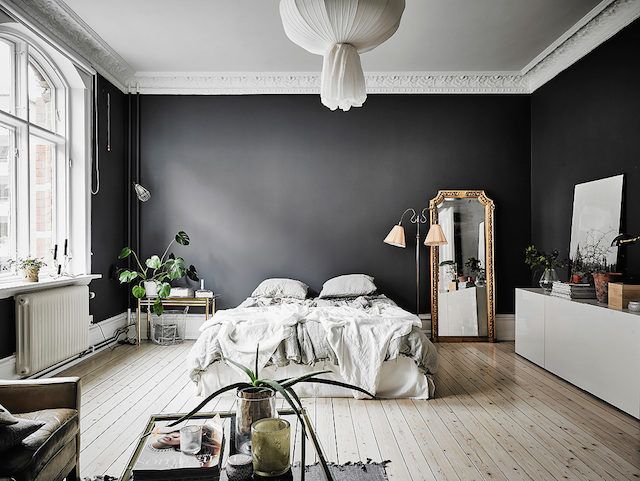 Black Bedroom Walls