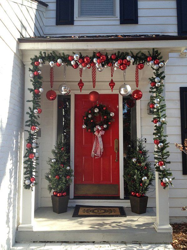 Front Door Christmas Decorations Ideas