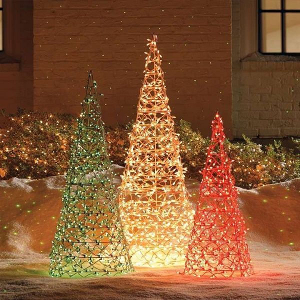 Outdoor Christmas Tree Decorations