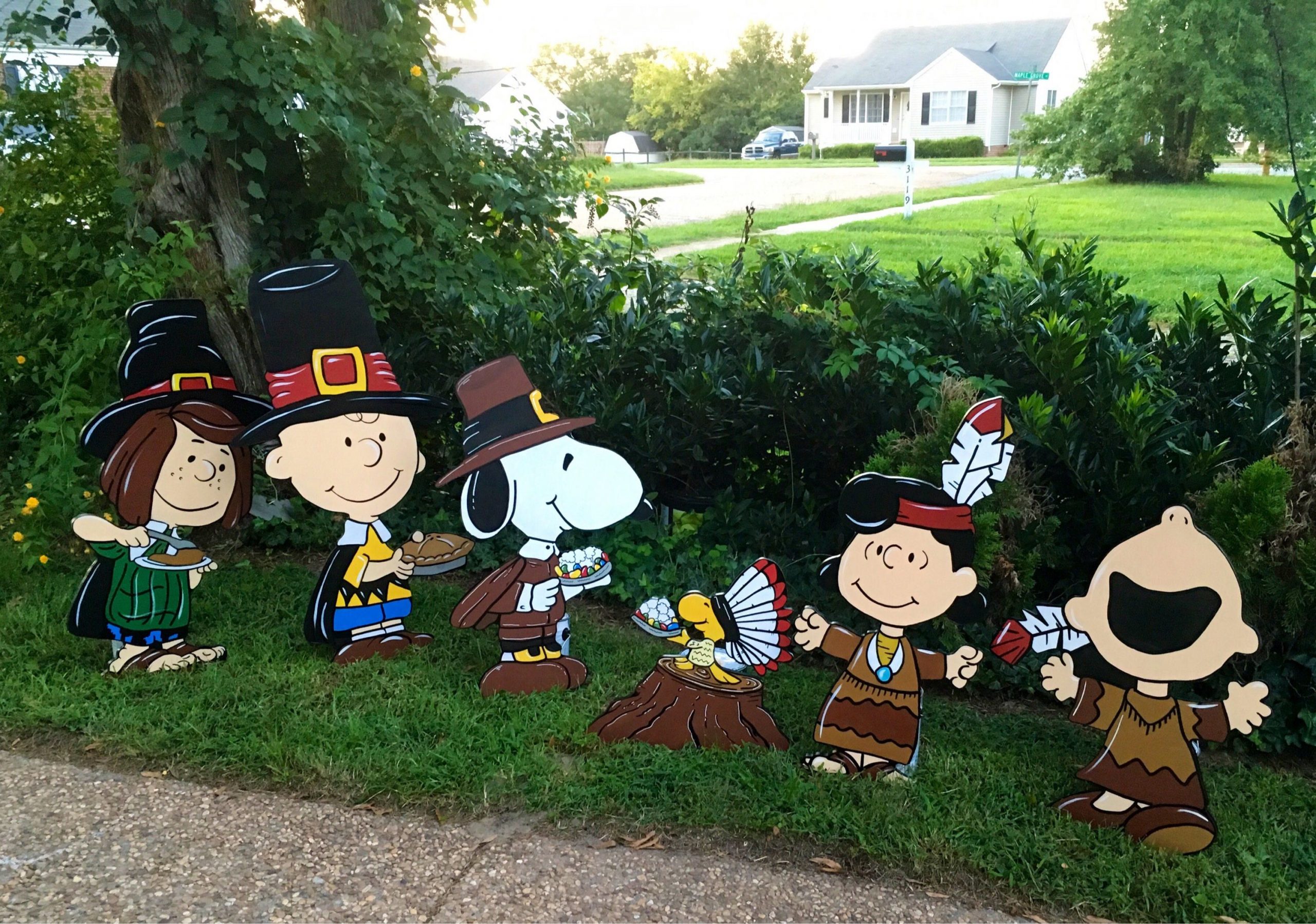 Charlie Brown Thanksgiving Decorations